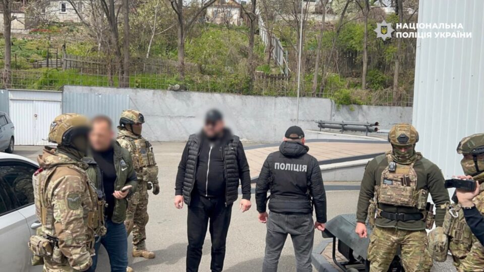 «Квиток» до Молдови за $23 000: у Києві затримано організатора …