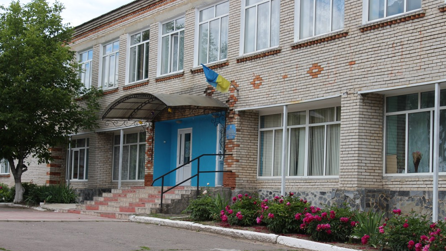 Керівникам трьох ліцеїв Піщанської громади продовжили контракти