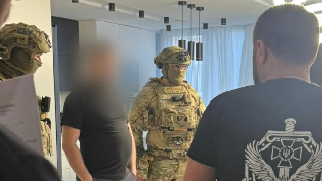 Керівництво Національної поліції у трьох областях підозрюють у покриванні «порноофісів»