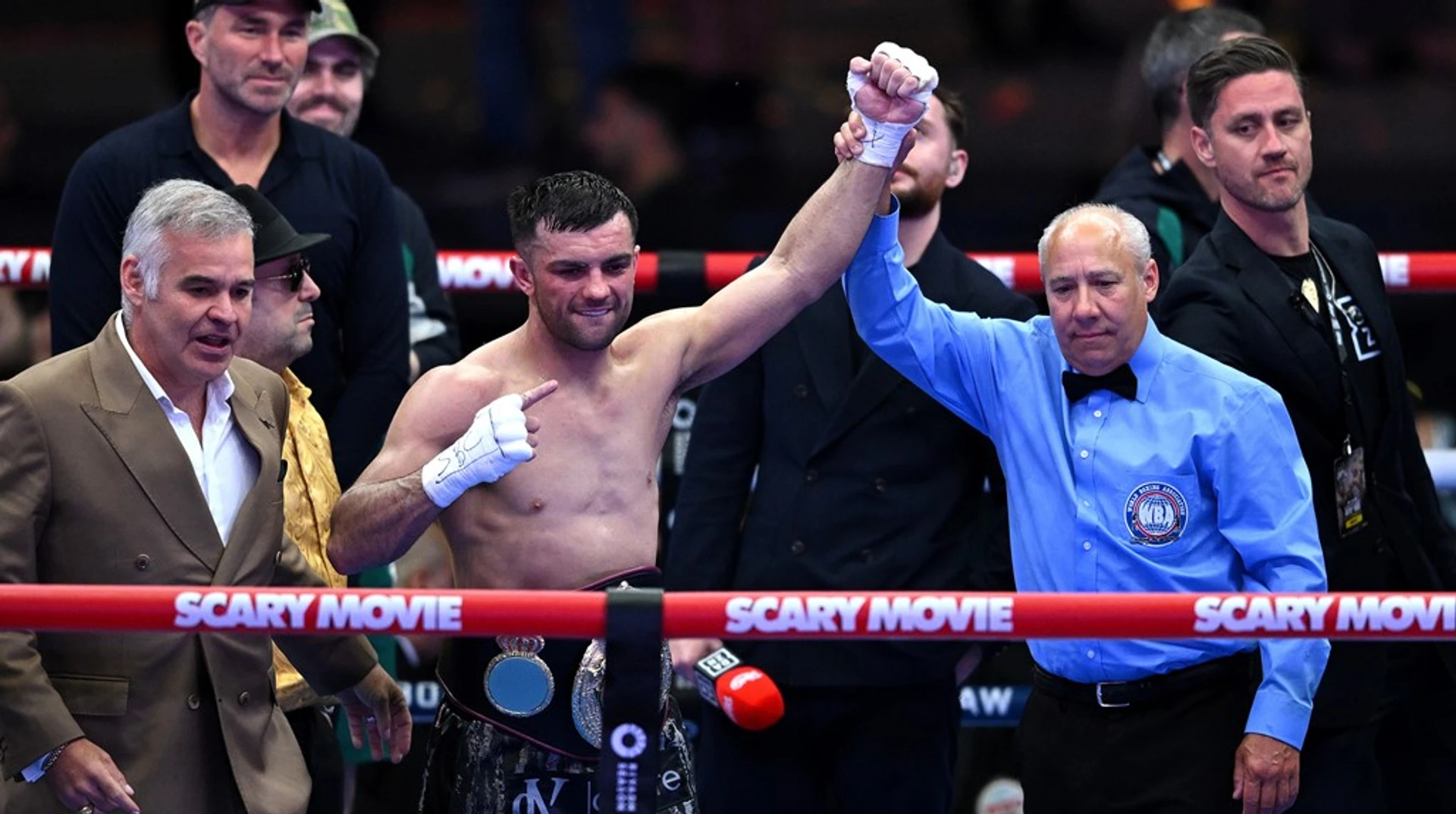 Кеттеролл перебоксував Гіясова в бою за вакантний титул чемпіона WBA …