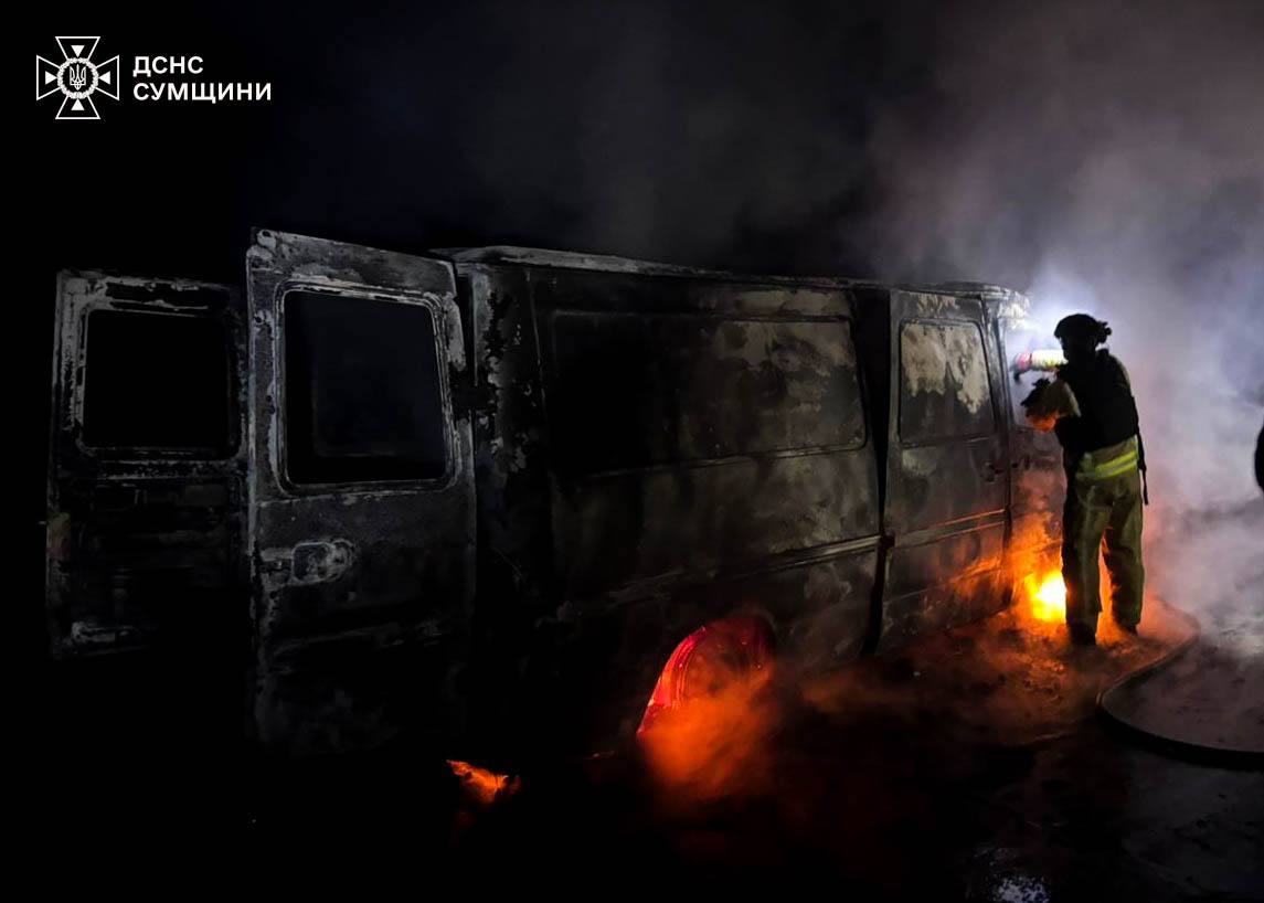 Кириківська громада під ударом: дрон влучив в авто, є поранені