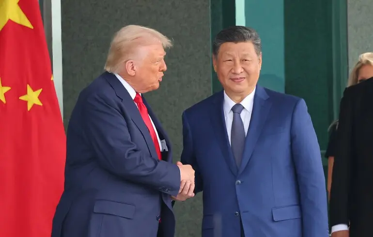 Китай дав "зелене світло" візиту: Трамп готує зустріч із Сі, …