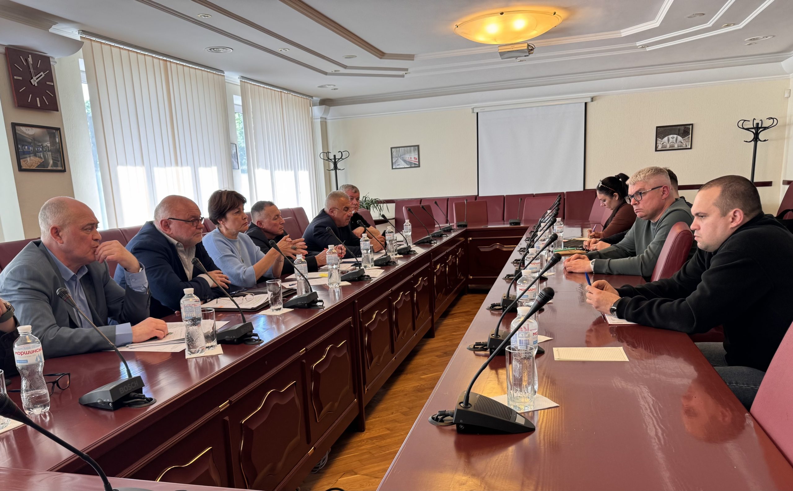 Київський метрополітен розробляє порядок використання дефібриляторів поза станціями