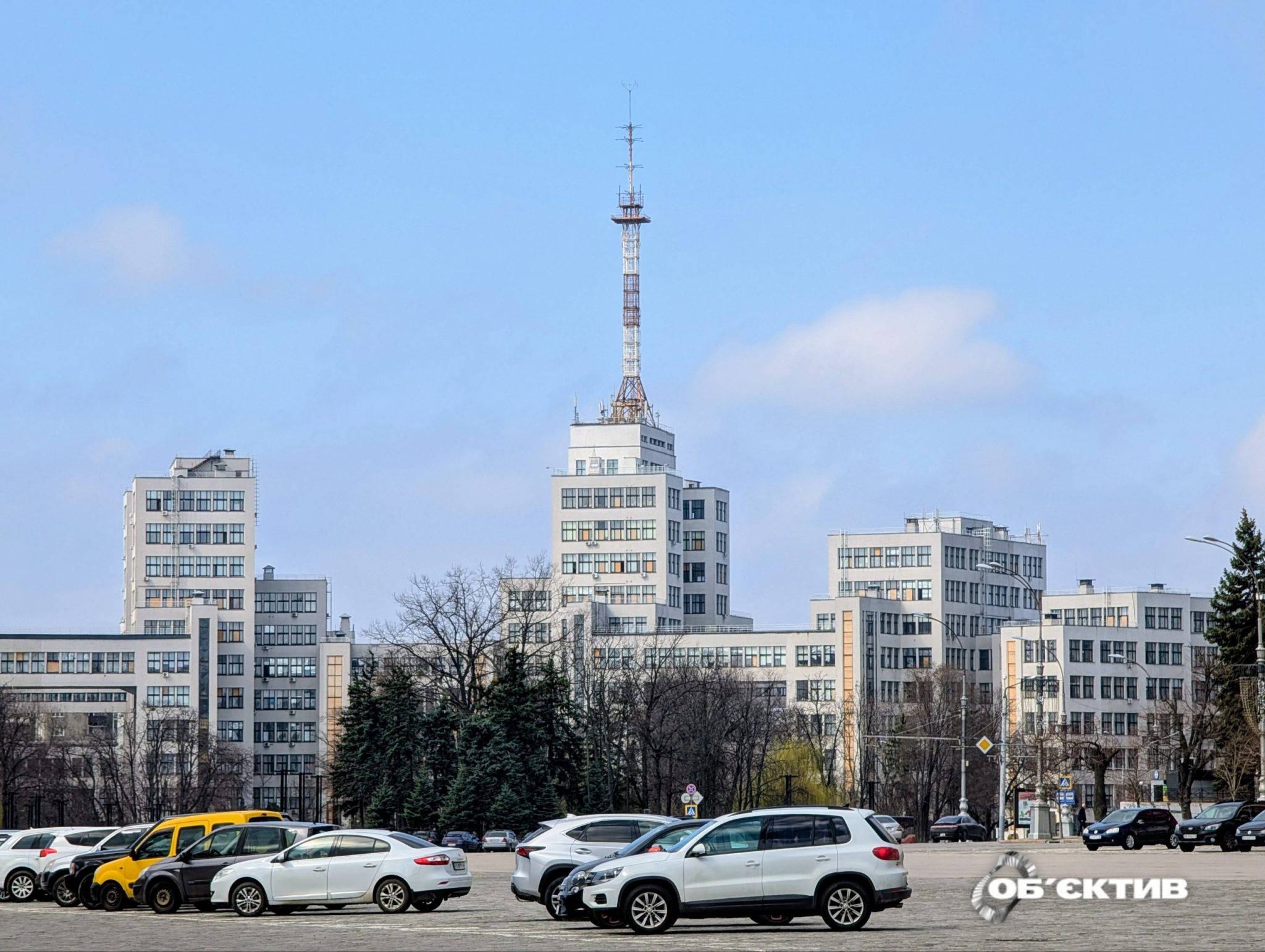 Клумби для Держпрому в Харкові: майже 1 млн грн виділили …