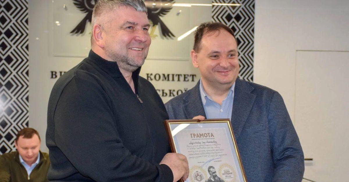 Кого з посадовців Івано-Франківської мерії викрили на будівельних хабарях
