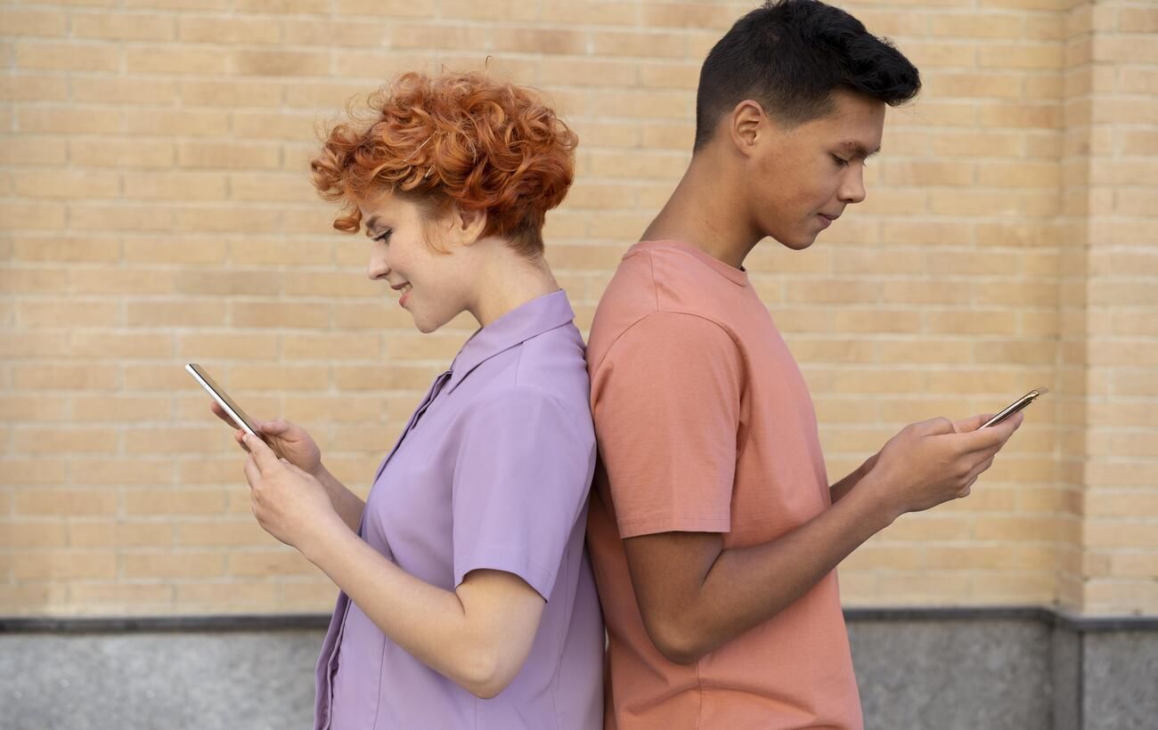 Конкуренція Apple та Samsung: як виглядають найтонші смартфони та скільки …