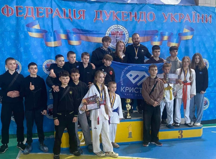Конотопські каратисти привезли 40 медалей із Кубка України з дукендо