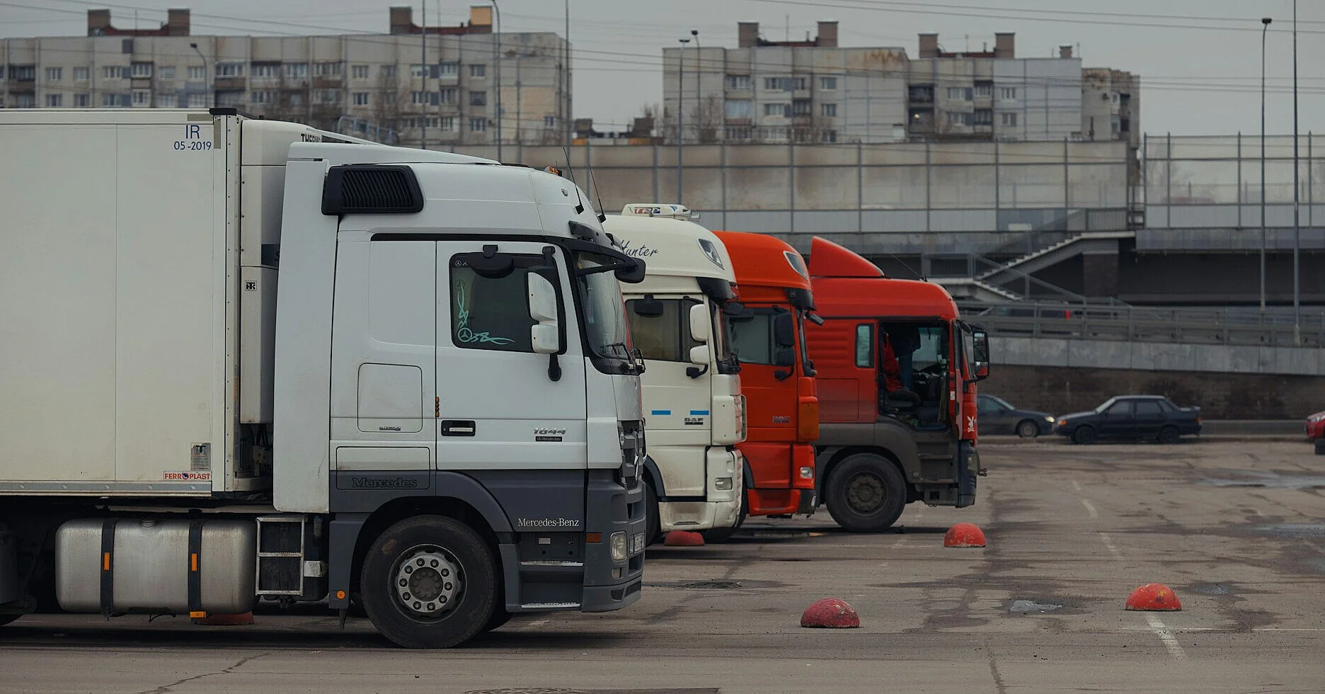 "Коридор" в Крим під ударом: окупанти обмежили рух стратегічною трасою