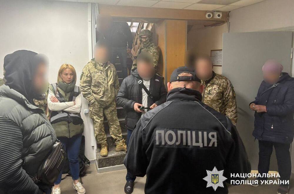Корупційні схеми в Бориспільському ТЦК: керівника затримали за вимагання хабара