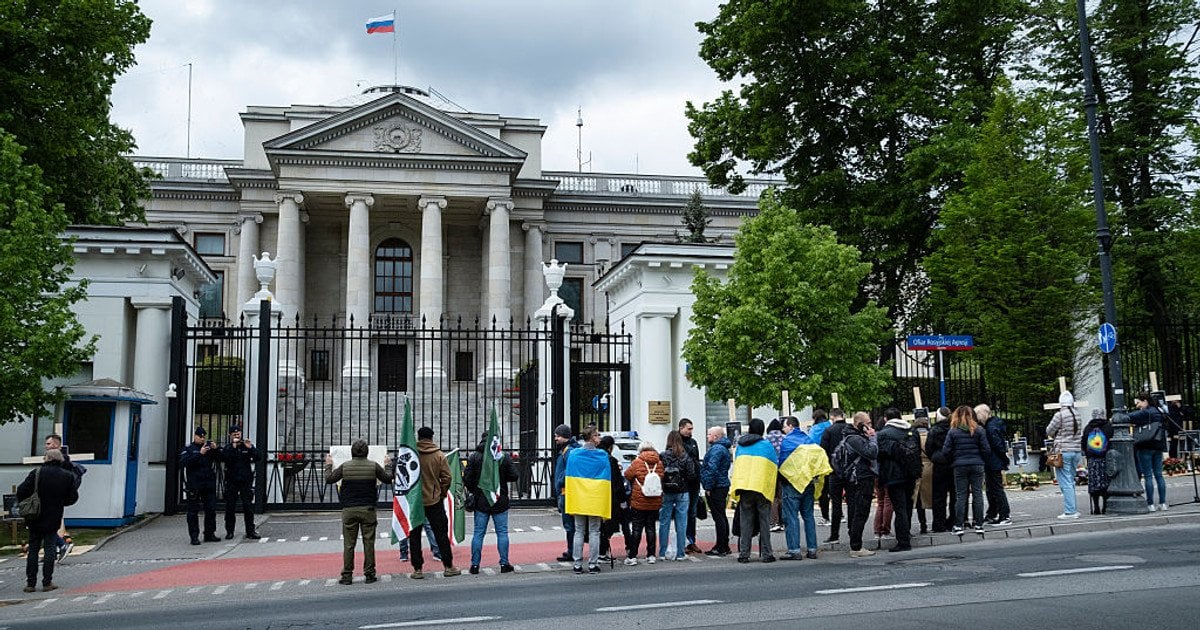 Кремль догрався: розлючена Польща викликала на килим посла Росії, і …