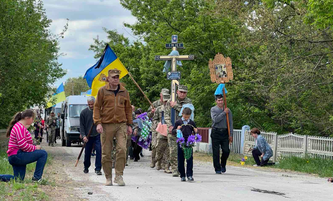 Кубейська громада попрощалася зі своїм земляком Ніколовим Степаном, який загинув …