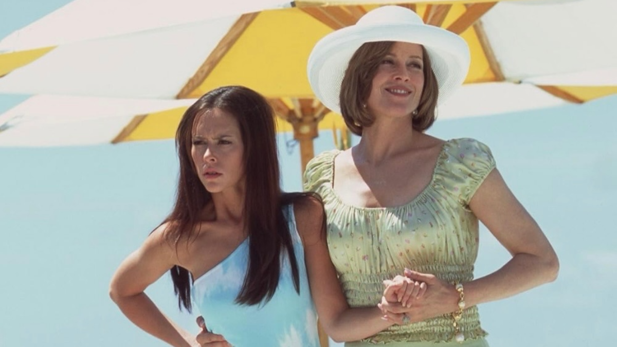 Культовим "Серцеїдкам" – 25: Дженніфер Лав Г'юїтт розповіла про травми …