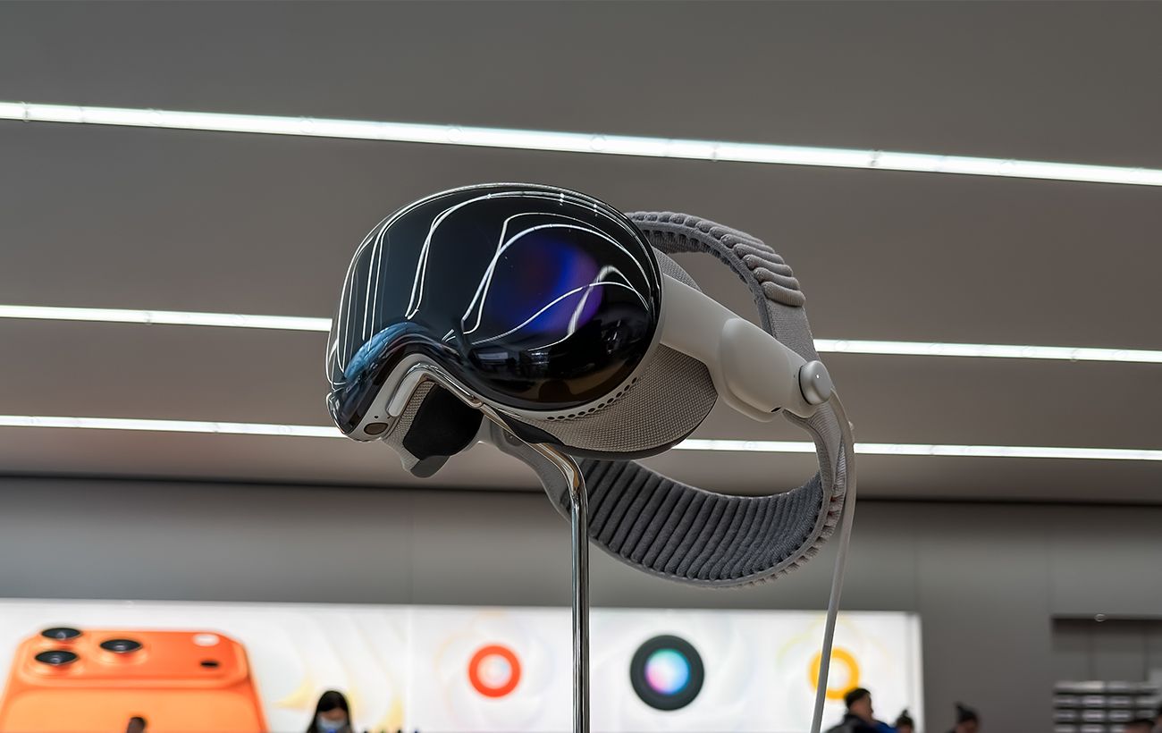 Кінець епохи Vision Pro: Apple зупиняє розробку гарнітури після провалу …