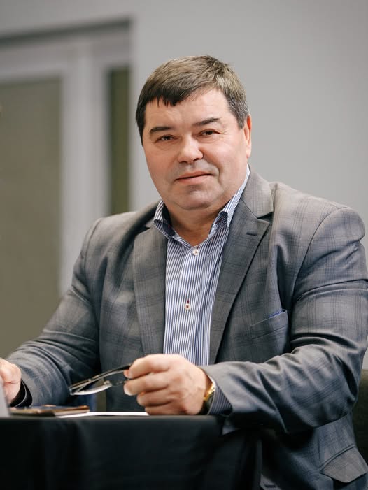 Лисецького селищного голову Анатолія Лущака привітали з 20-річчям служіння громаді