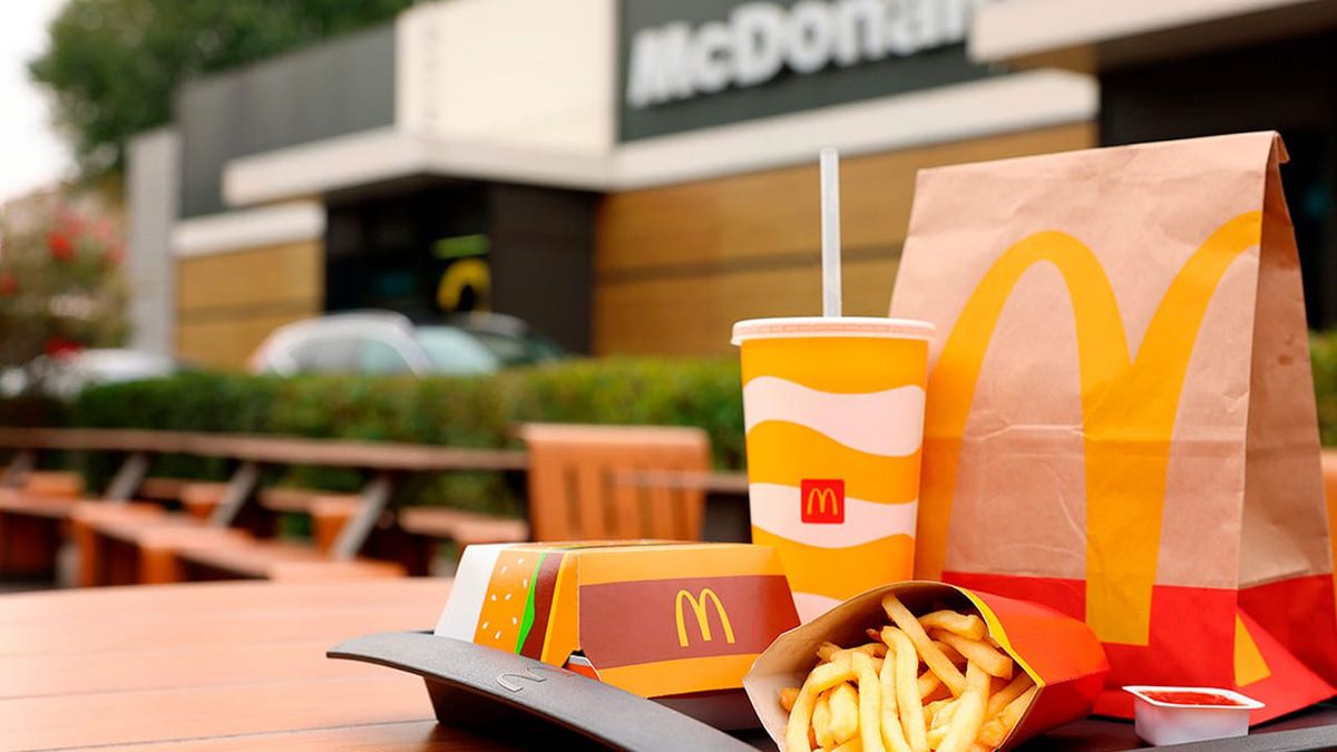 Лише другий в Україні: у Києві відкрили McDonald's нового формату
