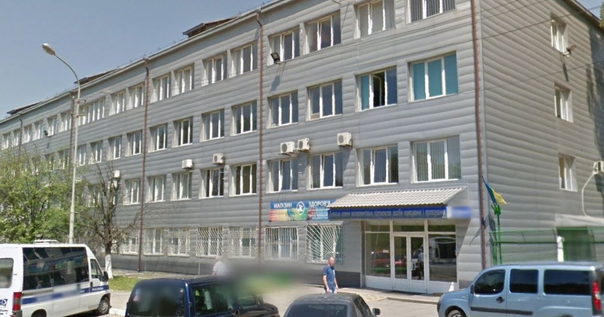 Львівський протезний завод зобов’язали виплатити понад 83 тис. грн швачці …