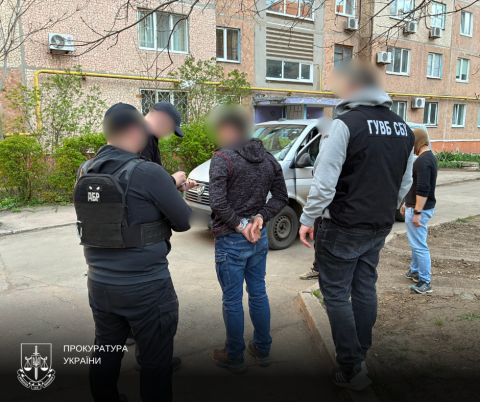 Львівського поліцейського викрили на хабарі за влаштування служби у тилу