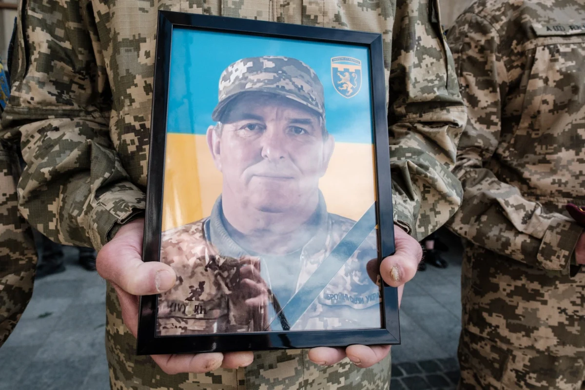 Львівщина попрощалась із учасником АТО (ФОТО)