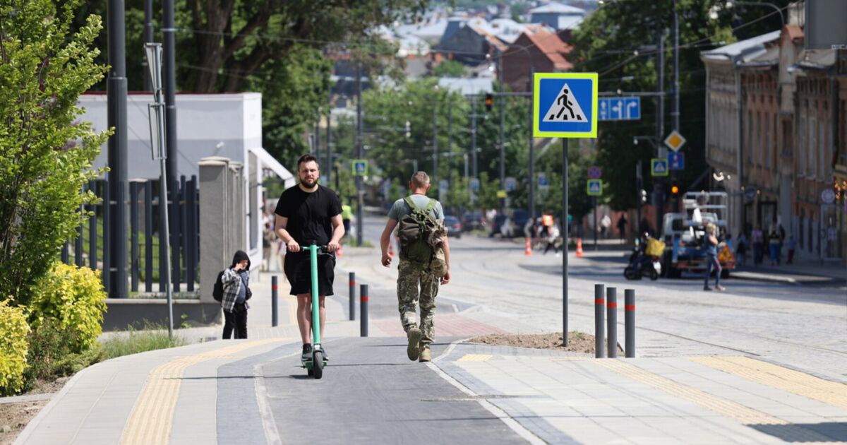 Львів пропонує уряду запровадити штрафи та єдині правила для електросамокатів