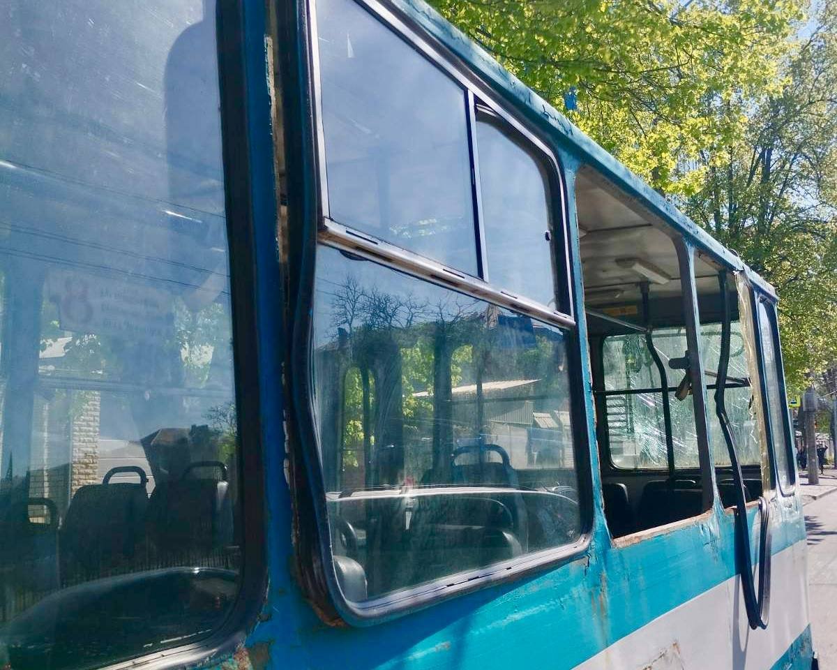 Люди вціліли дивом: мер Дніпра розповів про влучання поруч із …