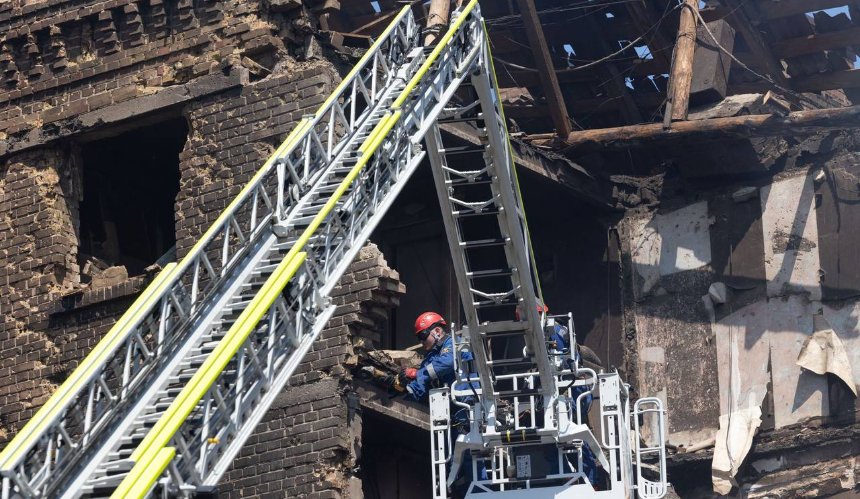 Ліквідація наслідків атаки на Київ: пошкоджено майже 300 об'єктів