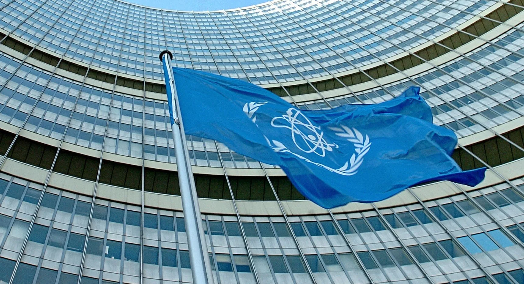 МАГАТЕ глибоко стурбоване через масову появу дронів біля українських АЕС