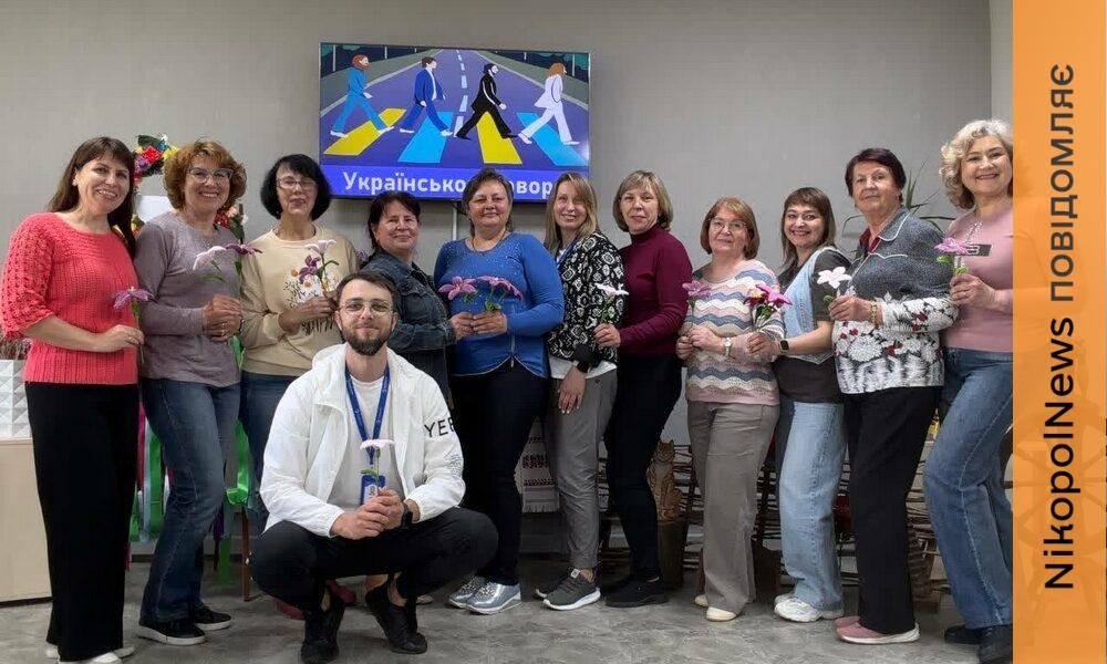 Магія імен та творчості: у Томаківській бібліотеці відбулося засідання клубу …