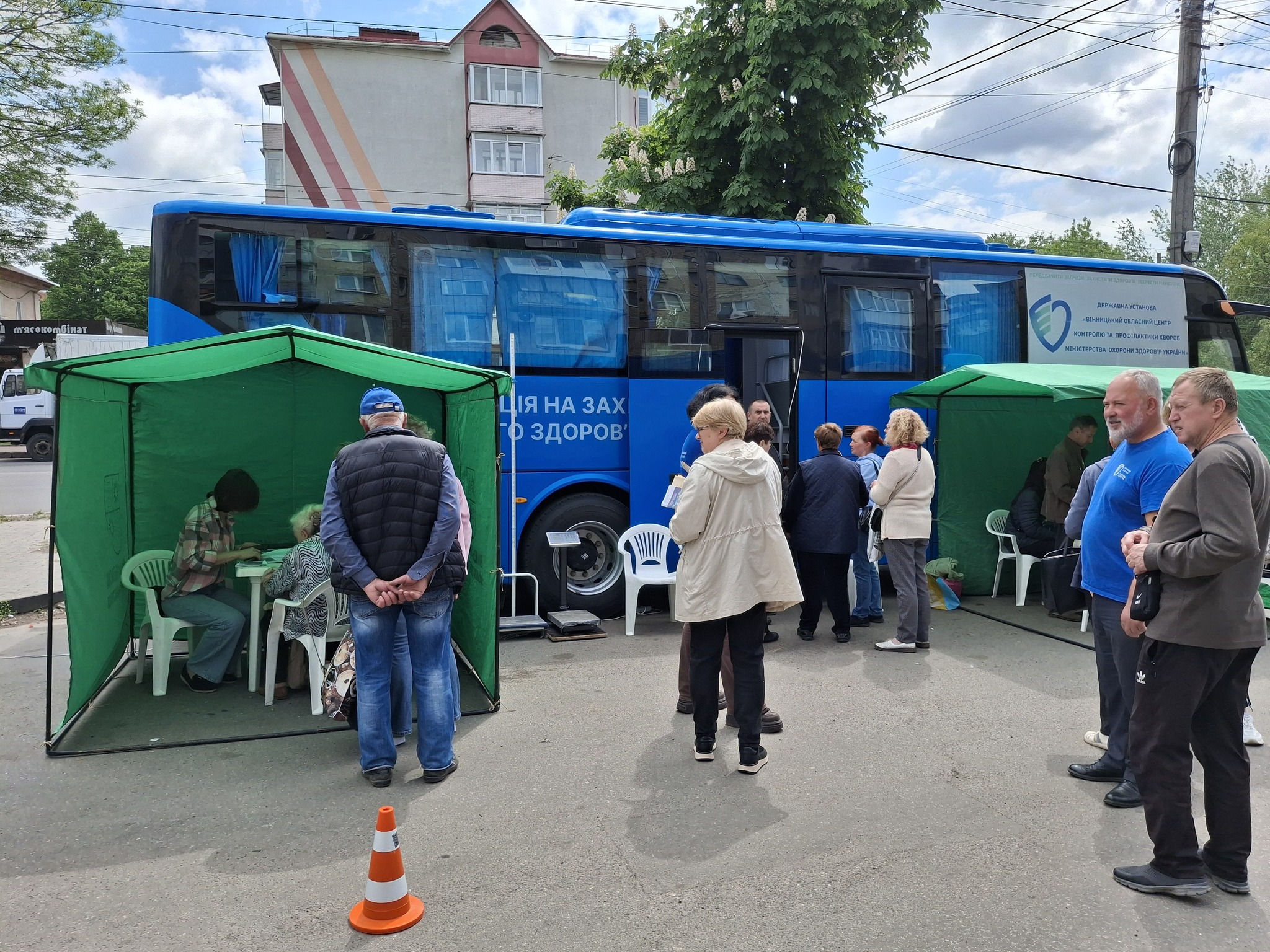 «Майданчик здоров’я» у Вінниці: десятки мешканців пройшли тестування та вакцинацію