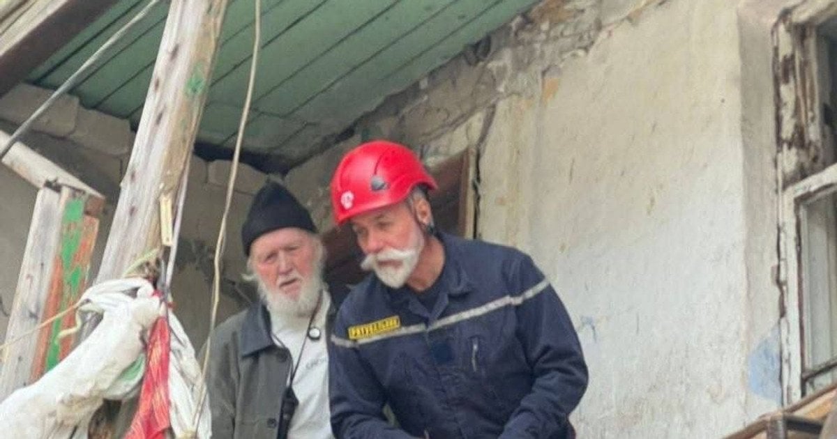 Майже тиждень під уламками: в Одесі з-під завалів врятували маленького …