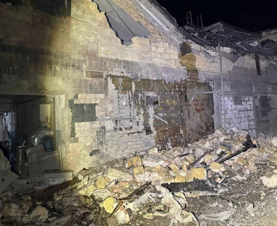 Майже 100 вибитих вікон: Одеса оговтується після вечірньої атаки РФ