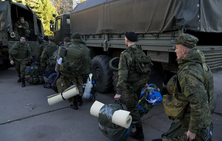 Маленька країна — великі втрати: як Росія залучає вірмен до …