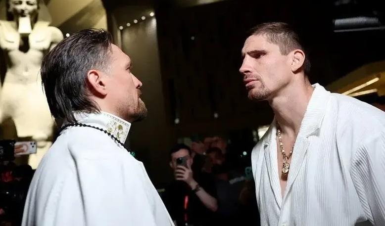 Малік Скотт назвав раунди, в яких Усик нокаутує Верховена