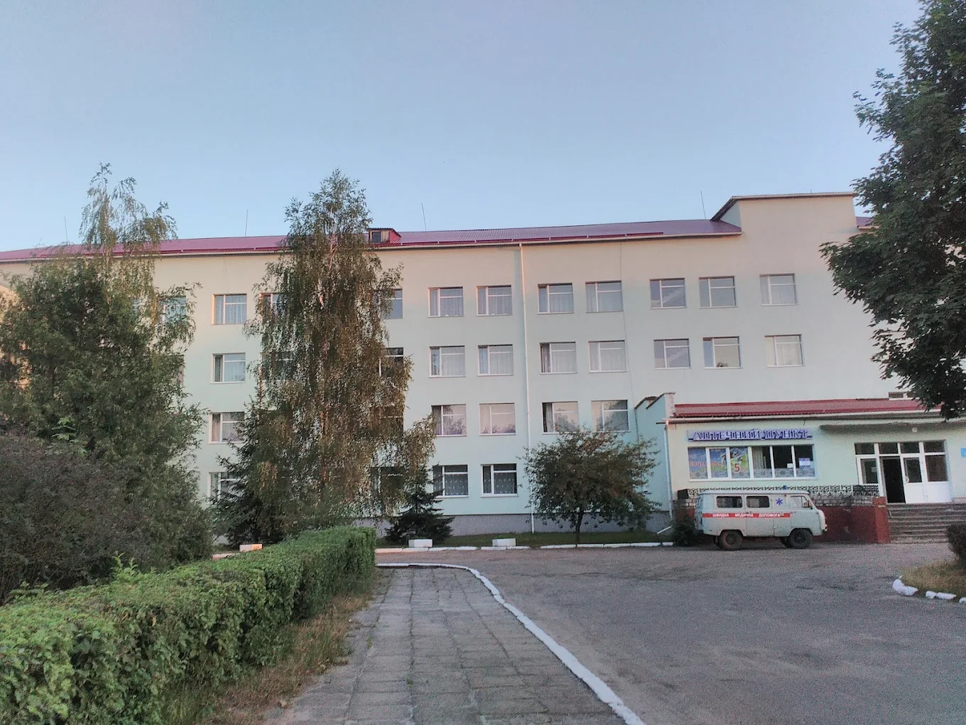 Маневицька лікарня потребує медиків та працівників