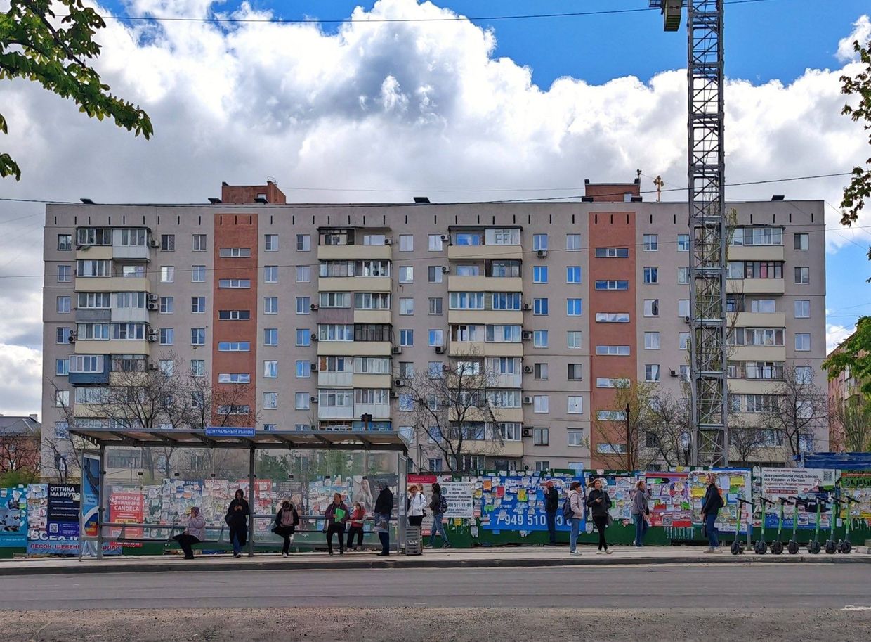 Маріупольці звинувачують окупаційну владу в корупції та непрозорих схемах розподілу …