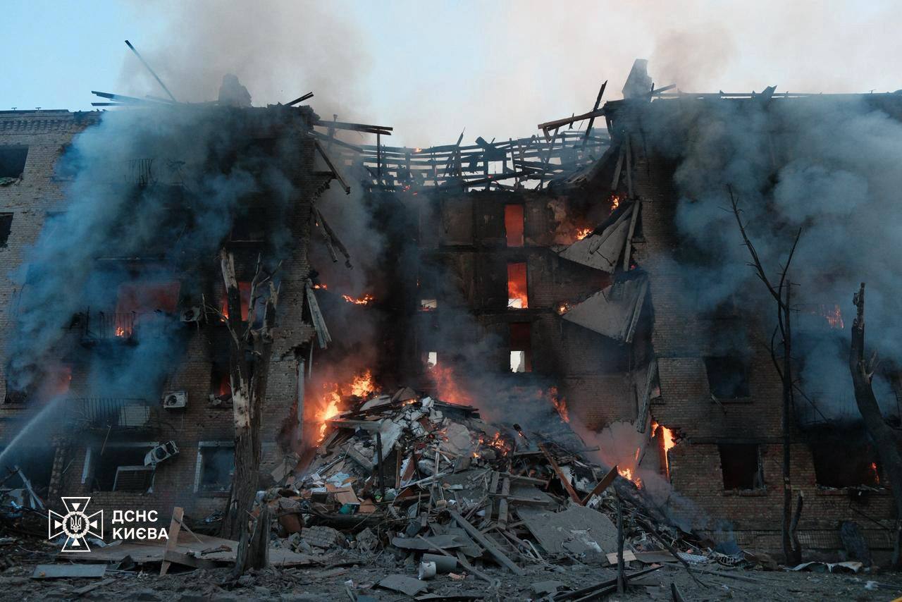 Масований обстріл Києва: 2 загиблих та понад півсотні постраждалих