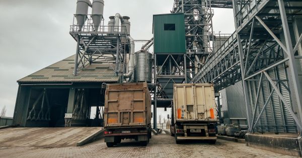 Масштаби автоперевезень зерна в Україні збільшуються, додались нові регіони