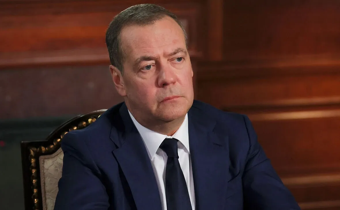 Медведєв вписав у російський підручник окуповані території України