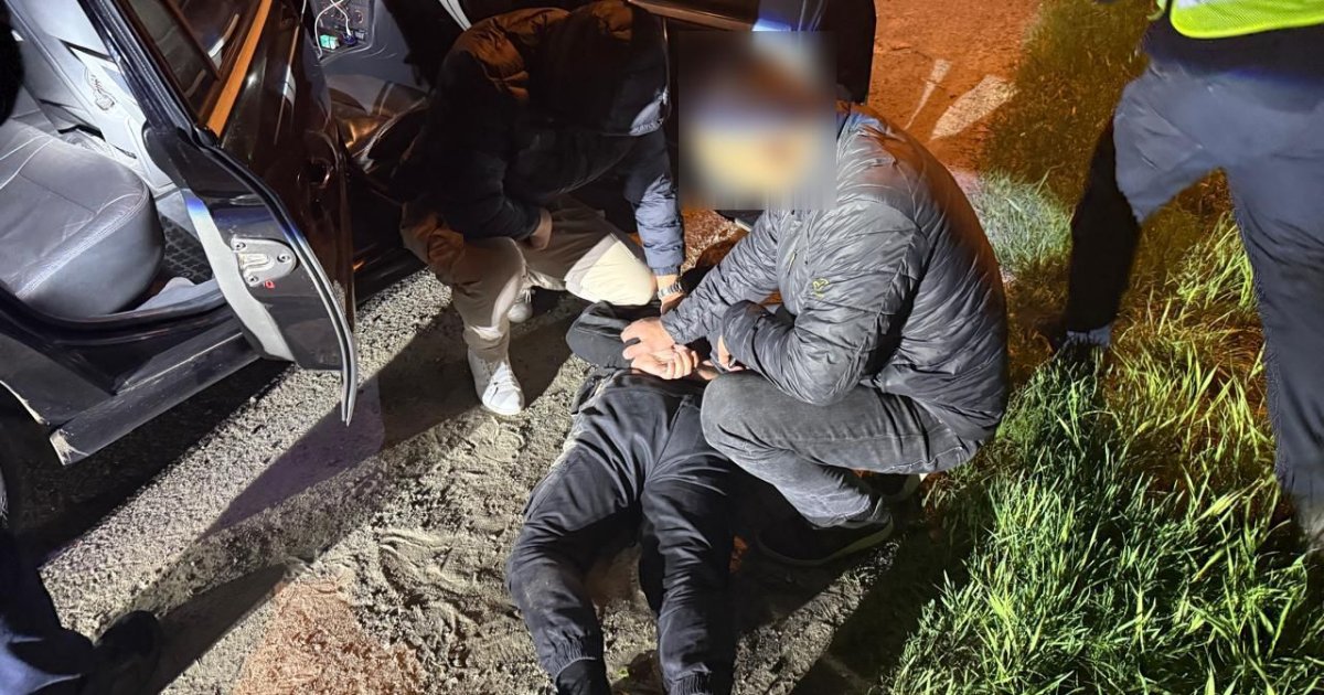 Мешканець Сколе за 8 тисяч євро переправляв чоловіків за кордон
