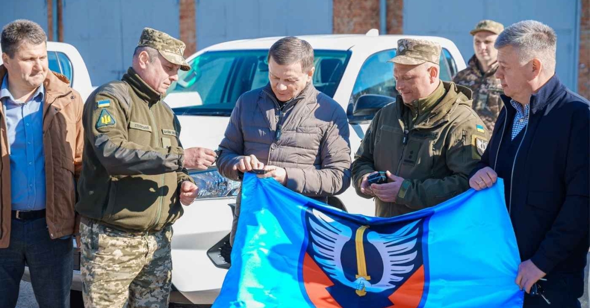 «Мисливці за дронами» отримали підкріплення: 6 нових Toyota Hilux боронитимуть …