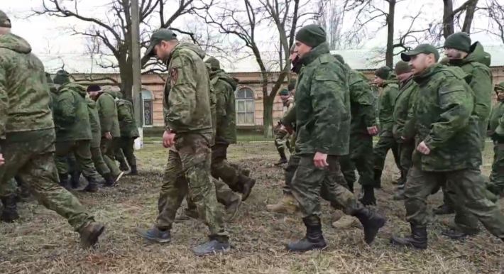 «Мобіки - це м’ясо»: російський окупант з Мелітопольського напрямку скаржиться …