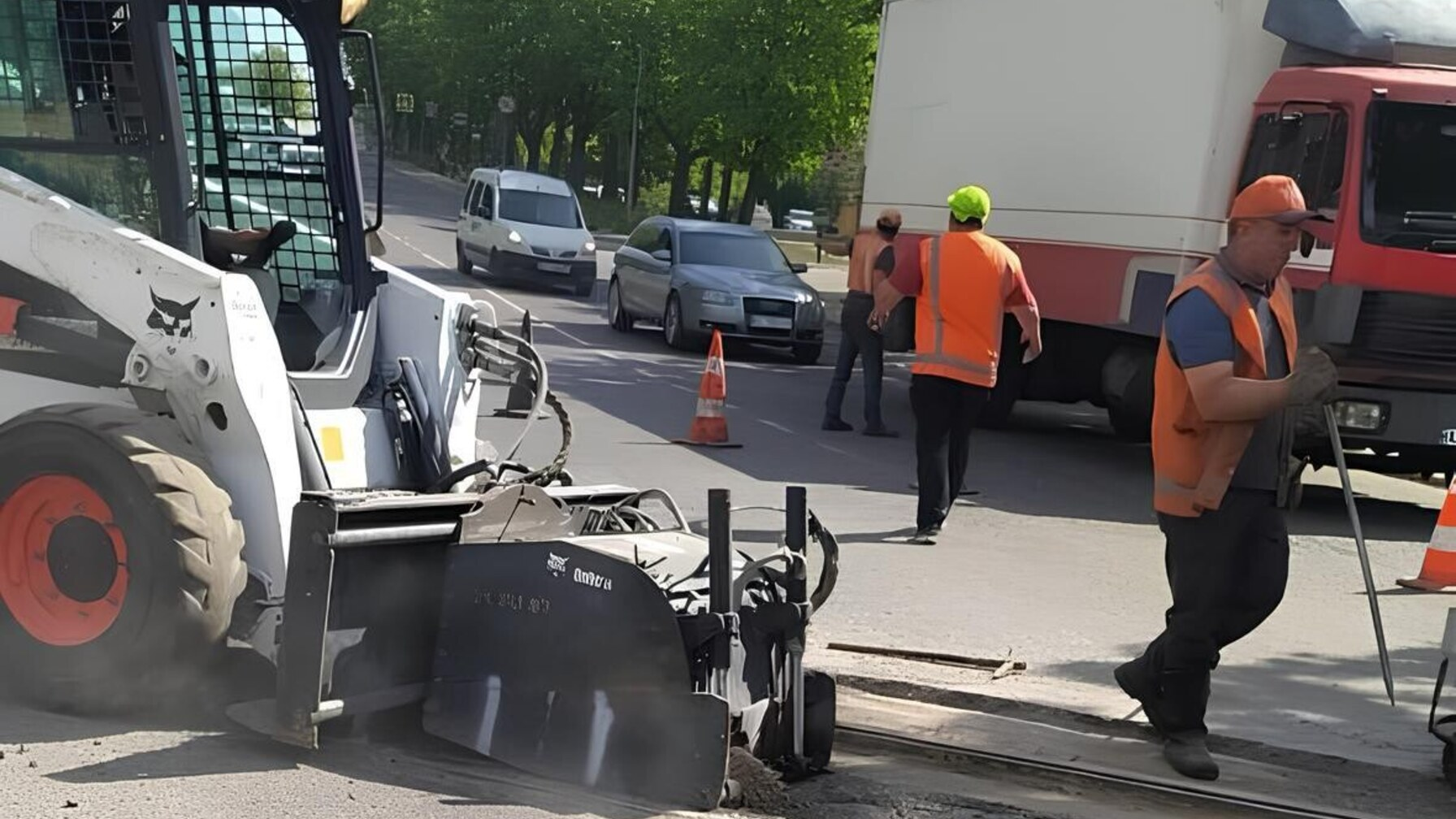 Можливі ускладнення руху. На одній з ділянок у Львові ремонтують …