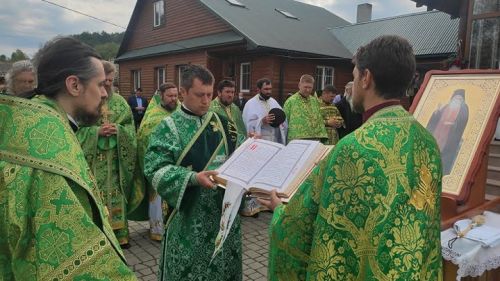 Молитимуться до чудотворця Амфілохія Почаївського: архієрейське богослужіння відбудеться на Кременеччині