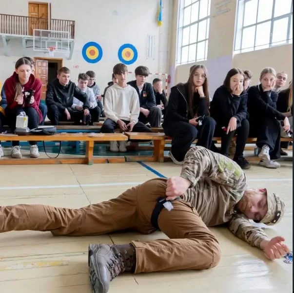 Молодь Львівщини навчається тактичних навичок у вишколах