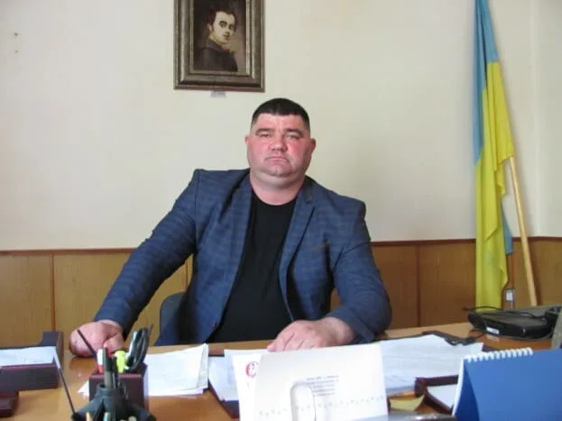 Мільйонні заощадження та курортна земля: декларація Любомира Ковча