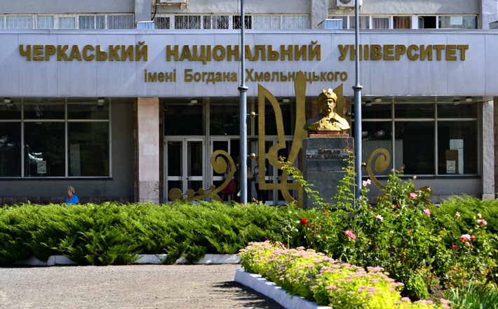 Міністерство освіти закликали забезпечити чесні вибори в ЧНУ