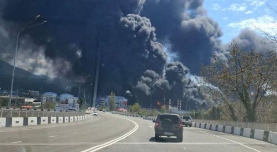 Надзвичайна ситуація в Києві: поліція перекрила дорожній рух