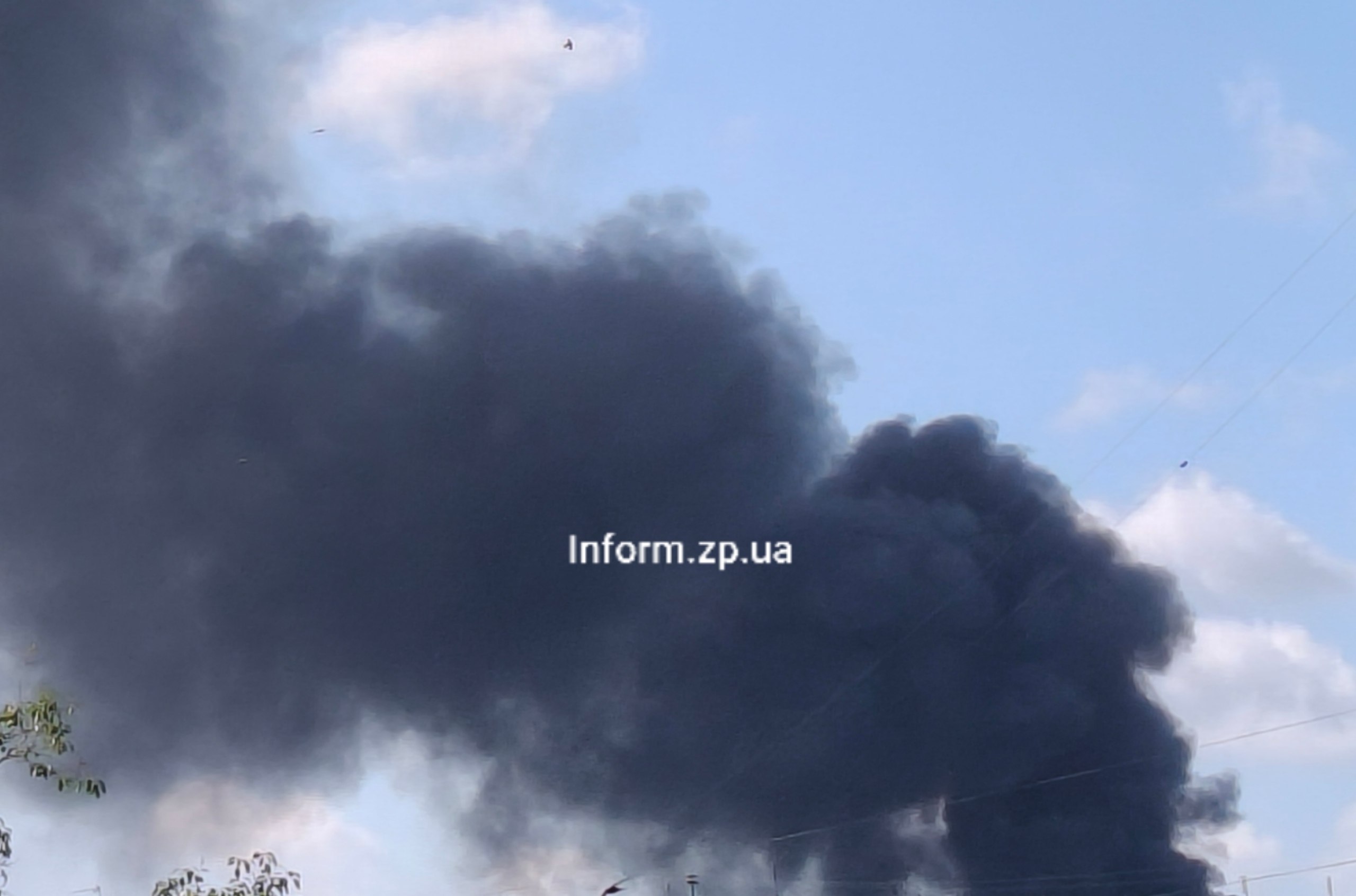 Над Запоріжжям бачать дим: які наслідки атаки