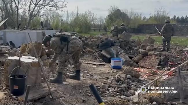 Над розмінуванням Херсонщини з квітня працюють троє рівненських вибухотехніків (ВІДЕО)