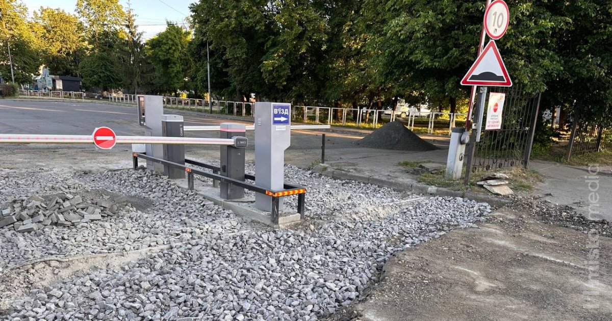 На автостанції у Луцьку ремонтують ділянки стоянки та проїзду автобусів