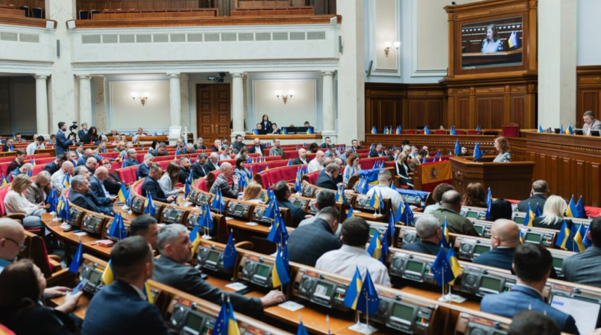 Нардепи провалили голосування за законопроєкт про податок на посилки до …